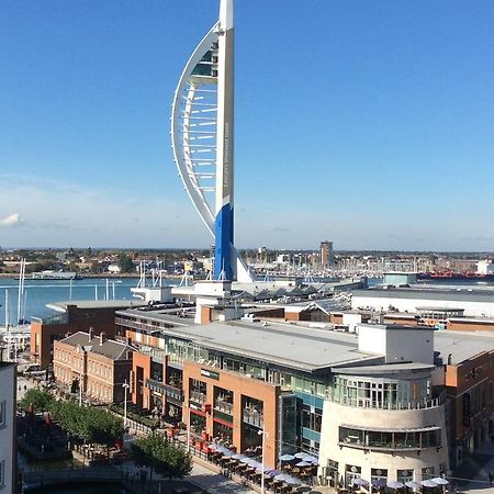 Gunwharf Quays Harbour Apartments Portsmouth Exterior photo